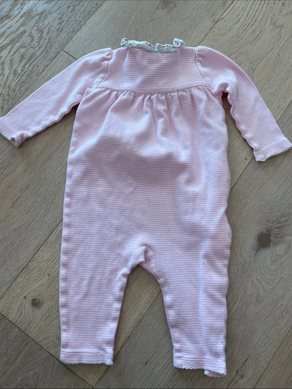 Ralph Lauren Soft Pink Long-Sleeve Ruffled Neck One-Piece Size 9 months